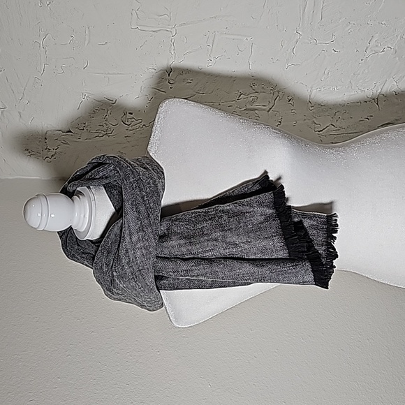 Shawl Wrap Scarf Muffler White Black Herringbone Soft Fringe Warm Cozy - Picture 4 of 9